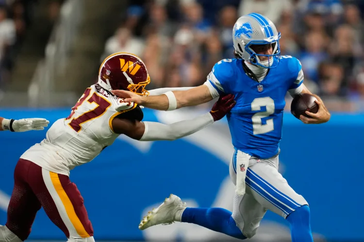 Dobbs overcomes two turnovers with long TD run as Lions beat Commanders, 17-13